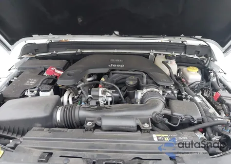 2020 Jeep Wrangler Unlimited Sahara 4X4 z USA, uszkodzony, nr VIN 1C4HJXEG1LW243381